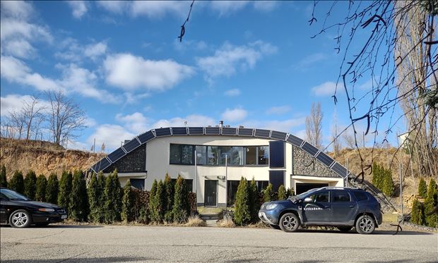 Off-grid. Just wish, or reality? In #MoleHouse