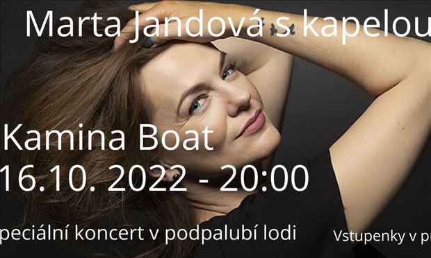 Marta Jandová s kapelou