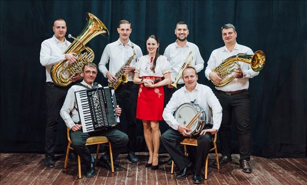 🍂 Októbrová zábava v Šali! 🎺🍻