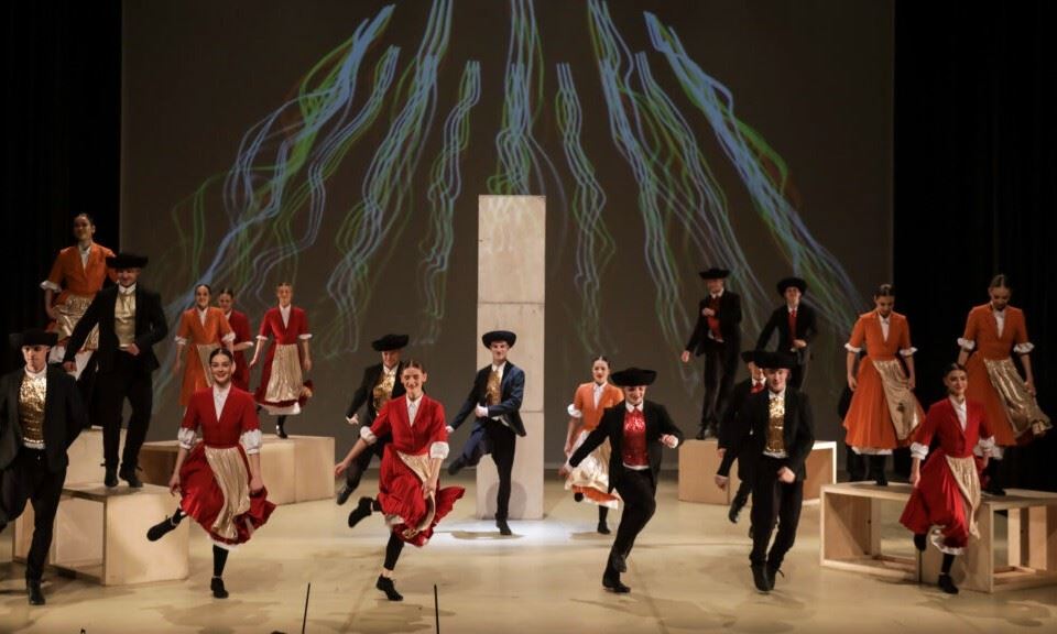 Hudobno-tanečné vystúpenie Sľuk: Pašie