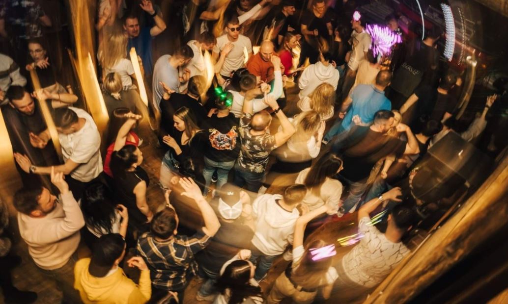 OLDIES PARTY – DJ FRANCESCO  