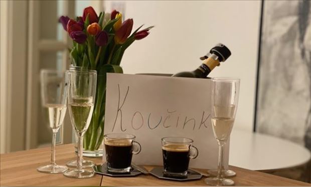 KÁVA & KOUČINK & PROSECCO 