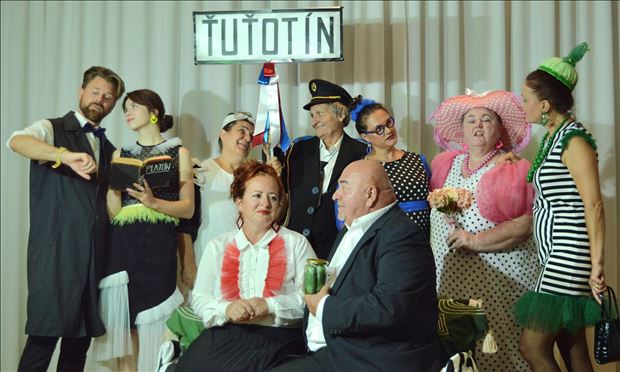 Divadlo z Dvora: Mastný hrniec (Slovensko)